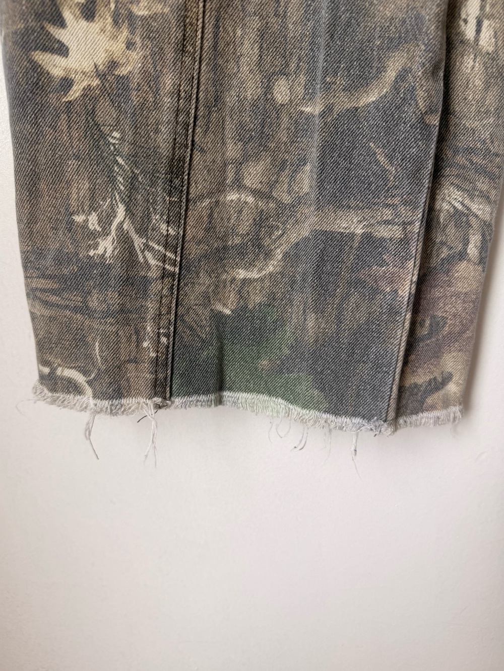 REVICE Camouflage Wide Leg Cargo Pants - Green Mix - Picture 7 of 11